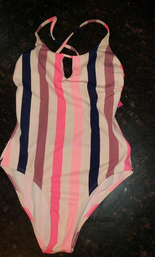Xhilarstion one piece swimsuit